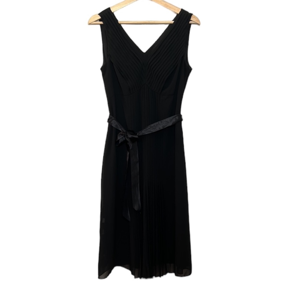 Black Classic Sleeveless Midi Dress Pleated Detail sz 6